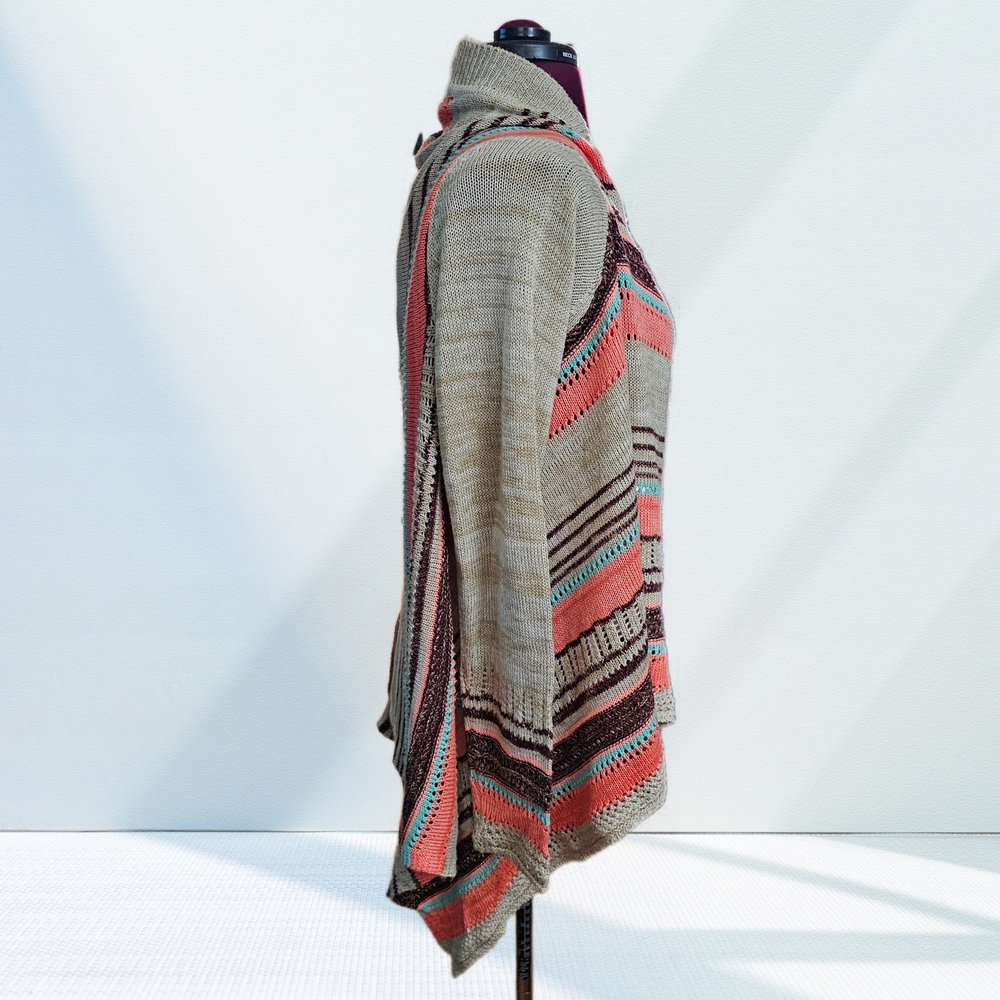 Eyeshadow Multicolor Striped Women's Poncho Open Front Patterned Cardigan - Picture 5 of 12